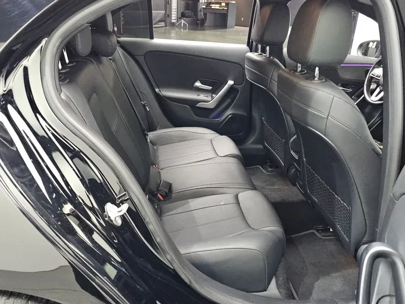 Mercedes-Benz A 220, снимка 12 - Автомобили и джипове - 56016703
