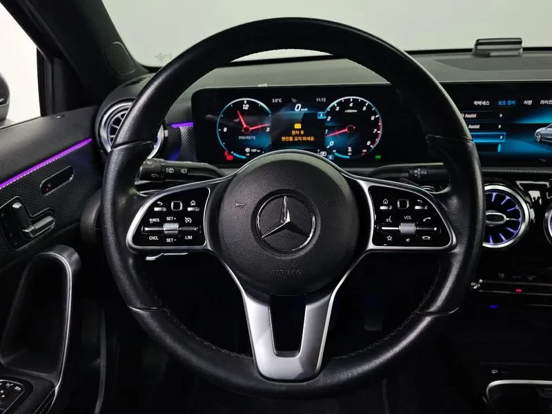 Mercedes-Benz A 220, снимка 16 - Автомобили и джипове - 56016703