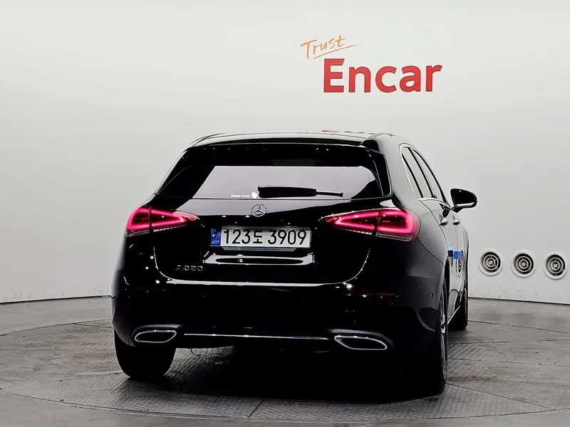 Mercedes-Benz A 220, снимка 4 - Автомобили и джипове - 56016703