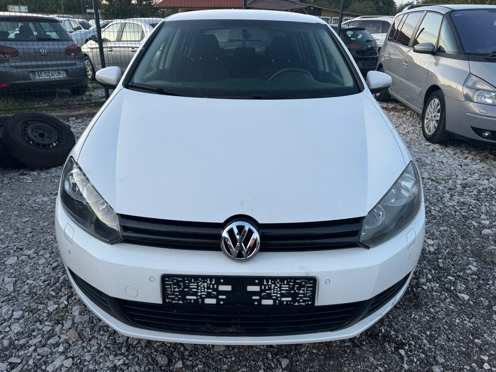 VW Golf 1.6TDI NAVI KLIMATR - изображение 2