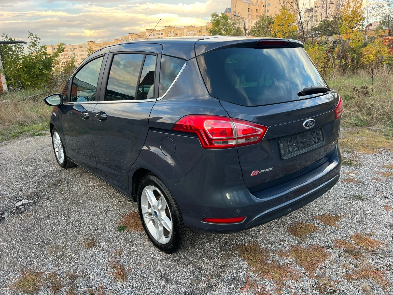 Ford B-Max 1.0 КЕЙЕС//ПАНОРАМА - изображение 4