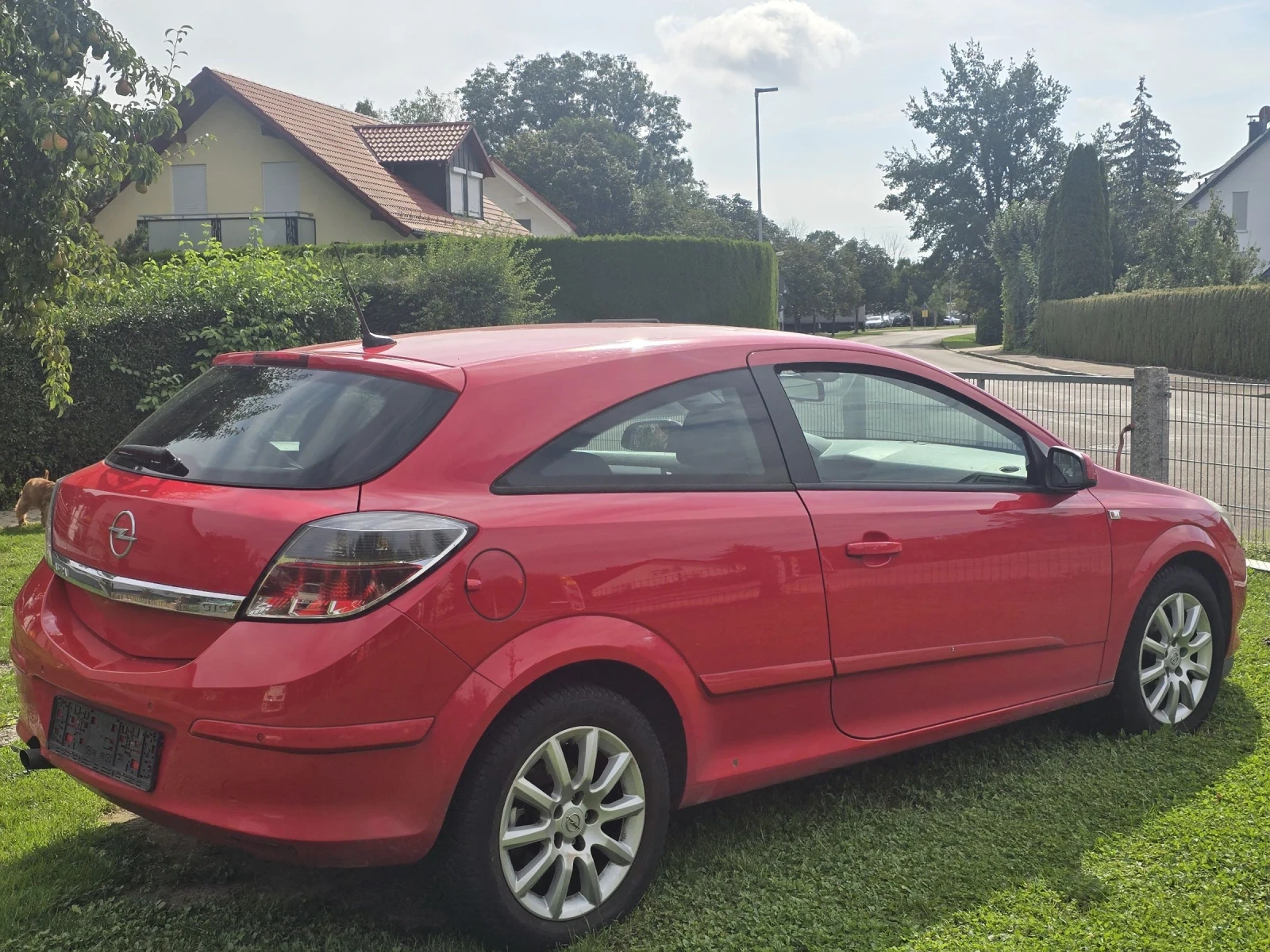 Opel Astra H GTC 1.6 16 V - изображение 5