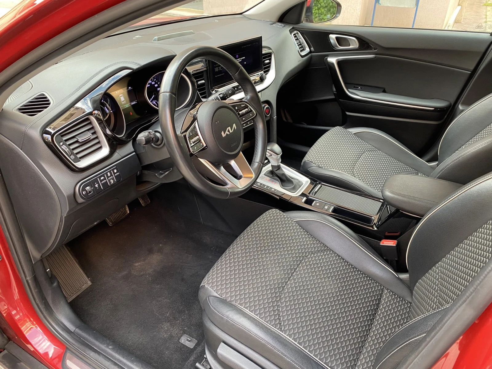 Kia XCeed  1.6 GDi/Plug-in Hybrid/Active Business - изображение 10