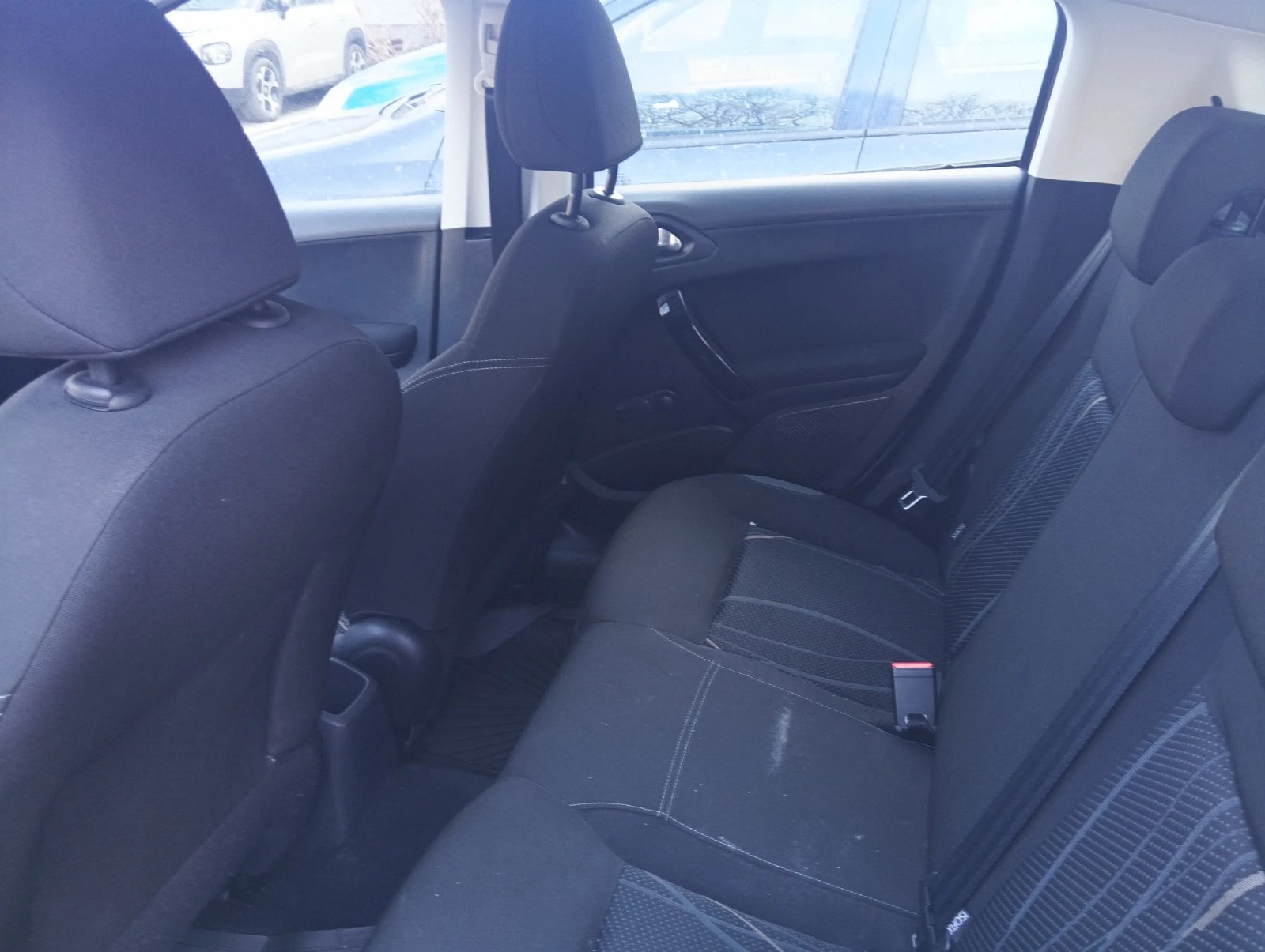 Peugeot 208 | Mobile.bg � ����������� 10