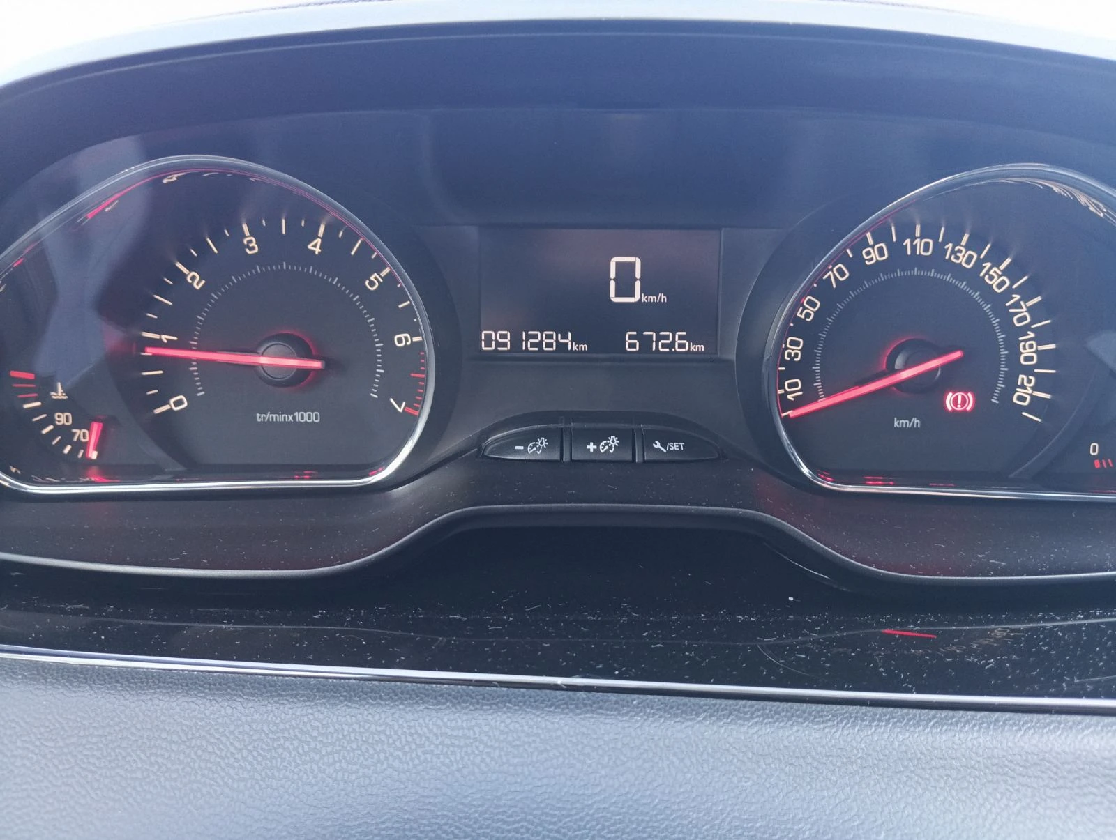 Peugeot 208 | Mobile.bg � ����������� 7