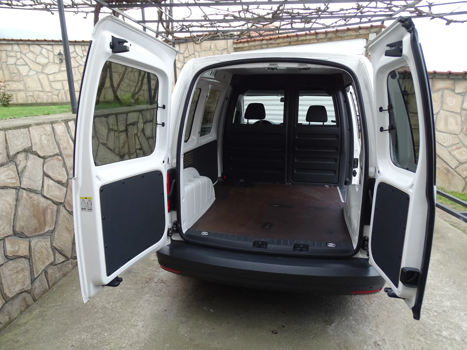 VW Caddy 1.4 АВТОМАТИК CNG МЕТАН N1 KLIMA  EURO 6 , снимка 15 - Автомобили и джипове - 53959170