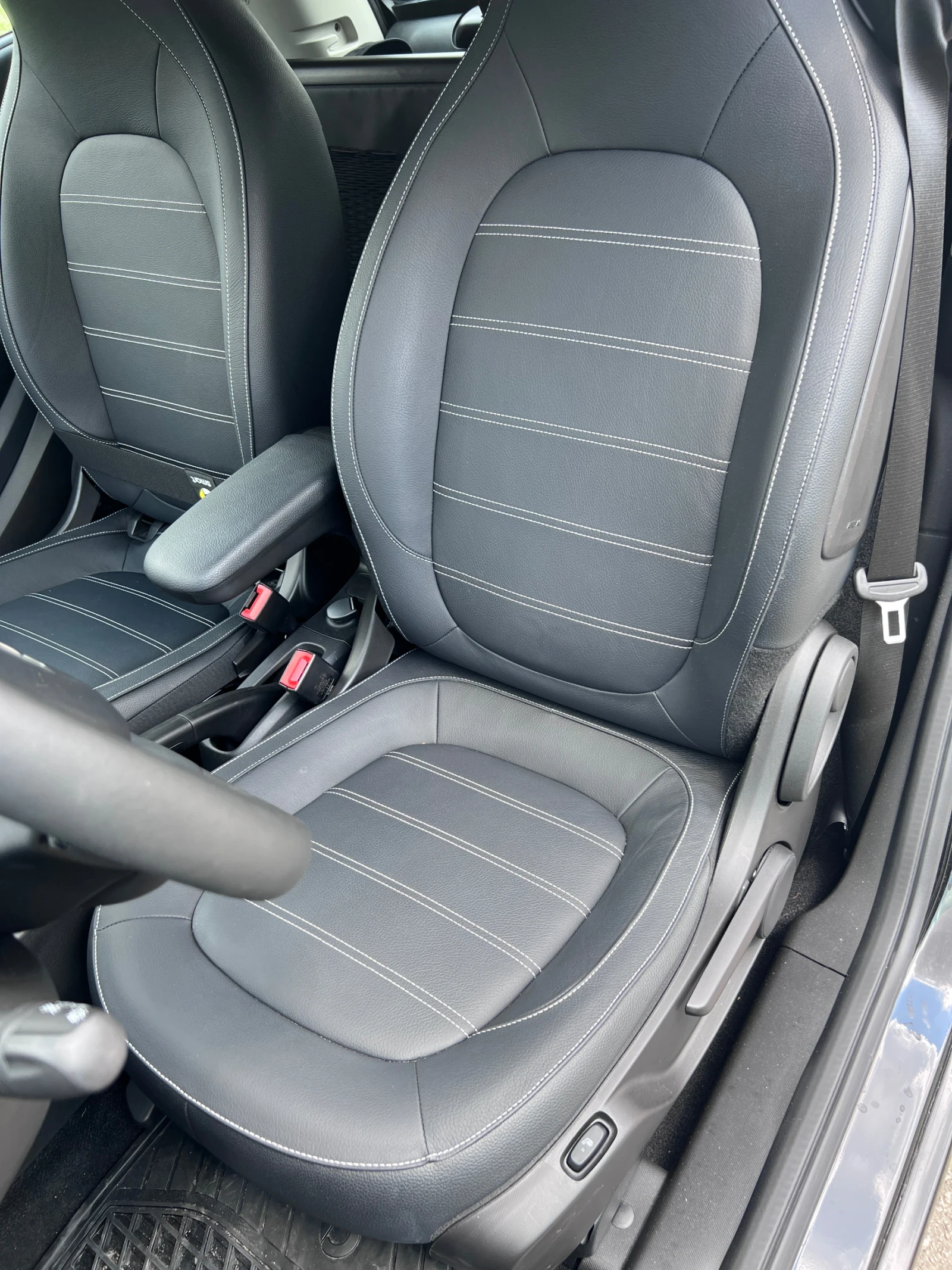 Smart Fortwo EQ Exclusive 18K km 22kW удължена гаранция, снимка 10 - Автомобили и джипове - 54009676