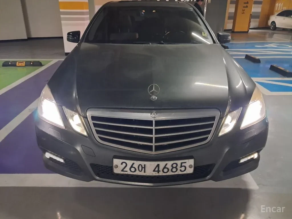 Mercedes-Benz E 220 МАЛКО КИЛОМЕТРИ/ОТЛИЧНО СЪСТОЯНИЕ/ЦЕНА ДО БЪЛГАРИЯ