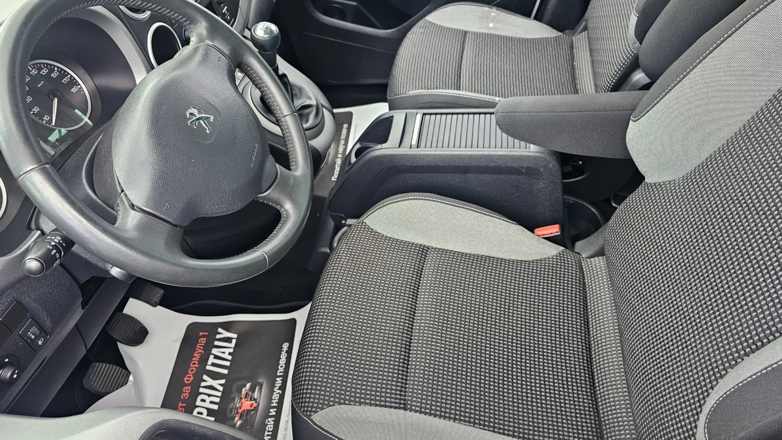 Peugeot Partner  За хора с увреждания, снимка 15 - Автомобили и джипове - 54947413