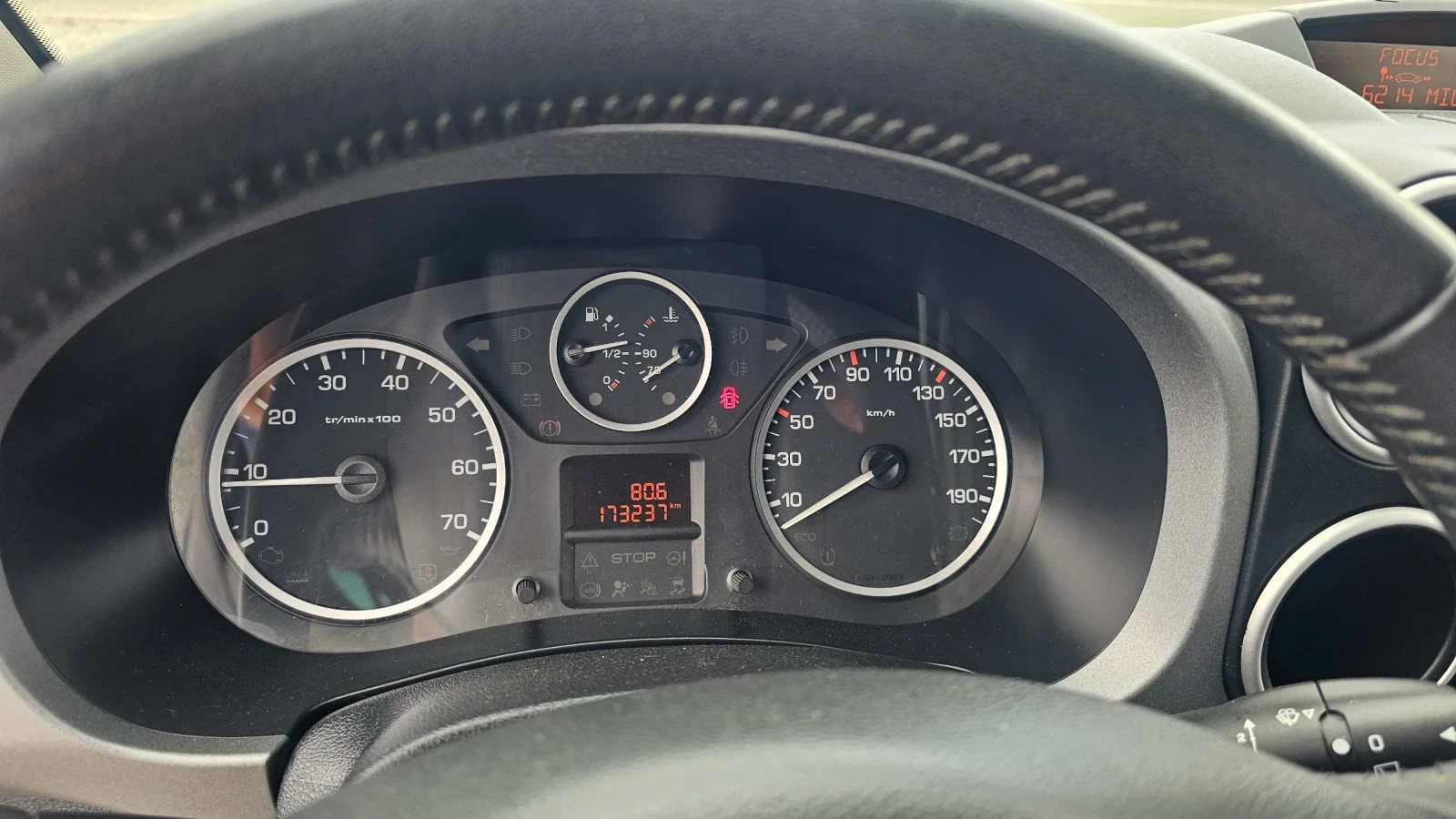 Peugeot Partner  За хора с увреждания, снимка 7 - Автомобили и джипове - 54947413
