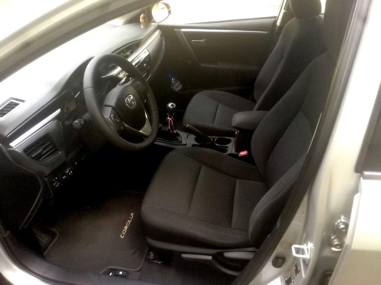 Toyota Corolla От България, снимка 9 - Автомобили и джипове - 55021121