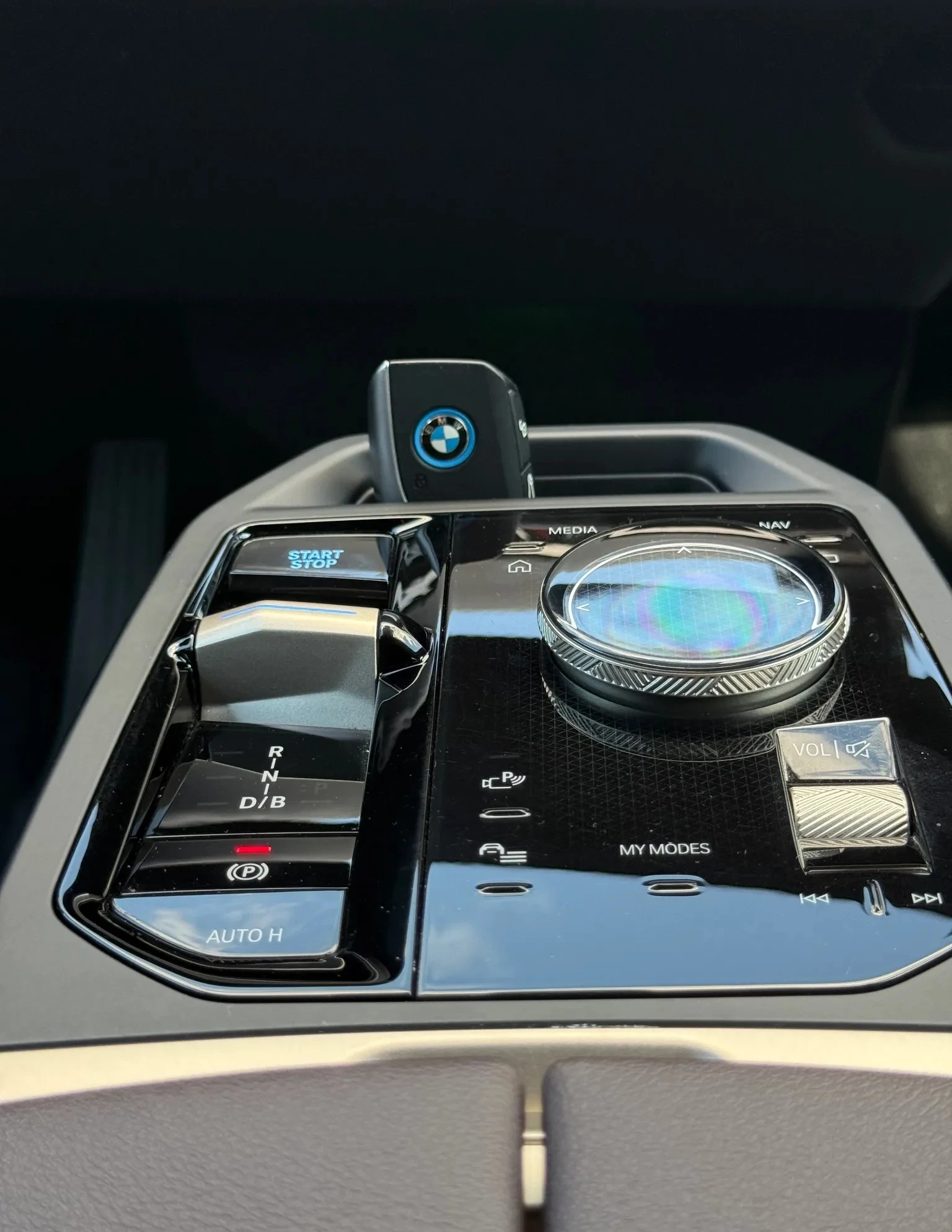 BMW iX xDrive 40 | Mobile.bg � ����������� 5