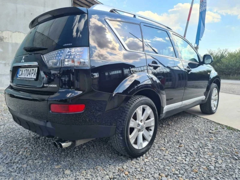 Mitsubishi Outlander, снимка 4 - Автомобили и джипове - 47011451