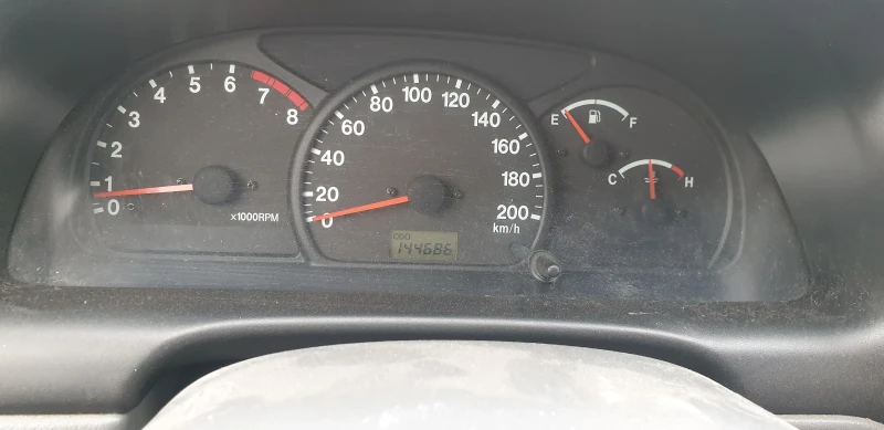 Suzuki Grand vitara, снимка 7 - Автомобили и джипове - 48522729