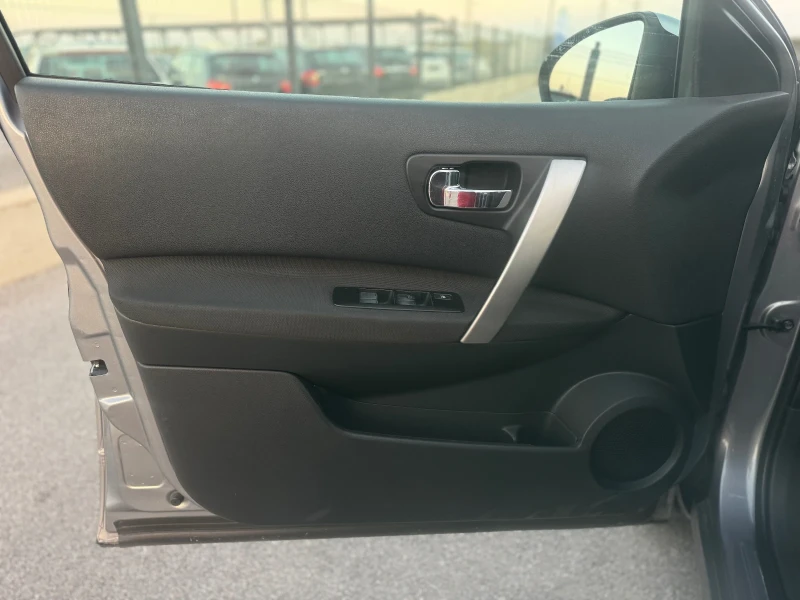 Nissan Qashqai BRC , снимка 9 - Автомобили и джипове - 52275172