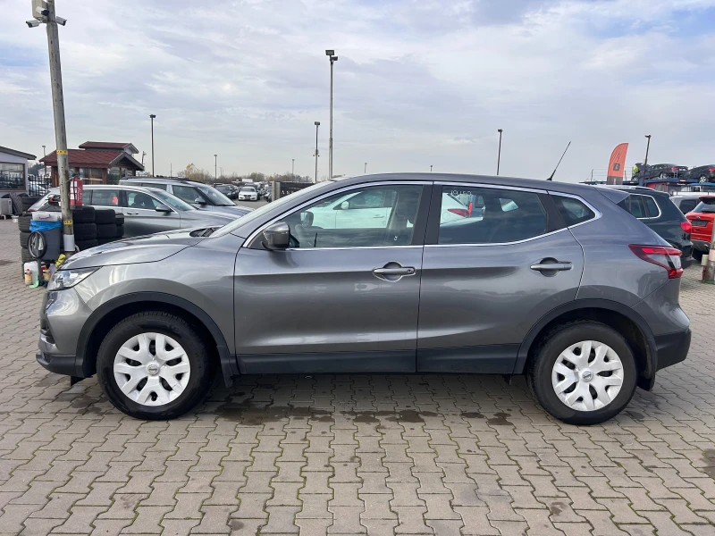 Nissan Qashqai 1.3i EURO 6, снимка 9 - Автомобили и джипове - 52443751