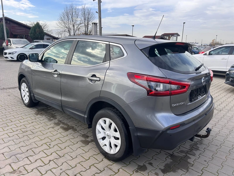 Nissan Qashqai 1.3i EURO 6, снимка 8 - Автомобили и джипове - 52443751