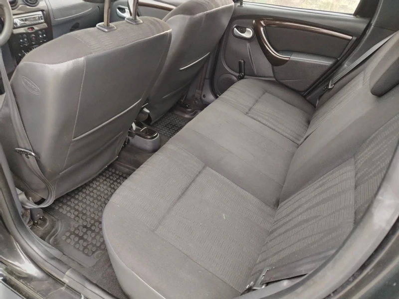 Dacia Duster 1.6-105 КС 4х4 БЕНЗИН, снимка 13 - Автомобили и джипове - 53169545