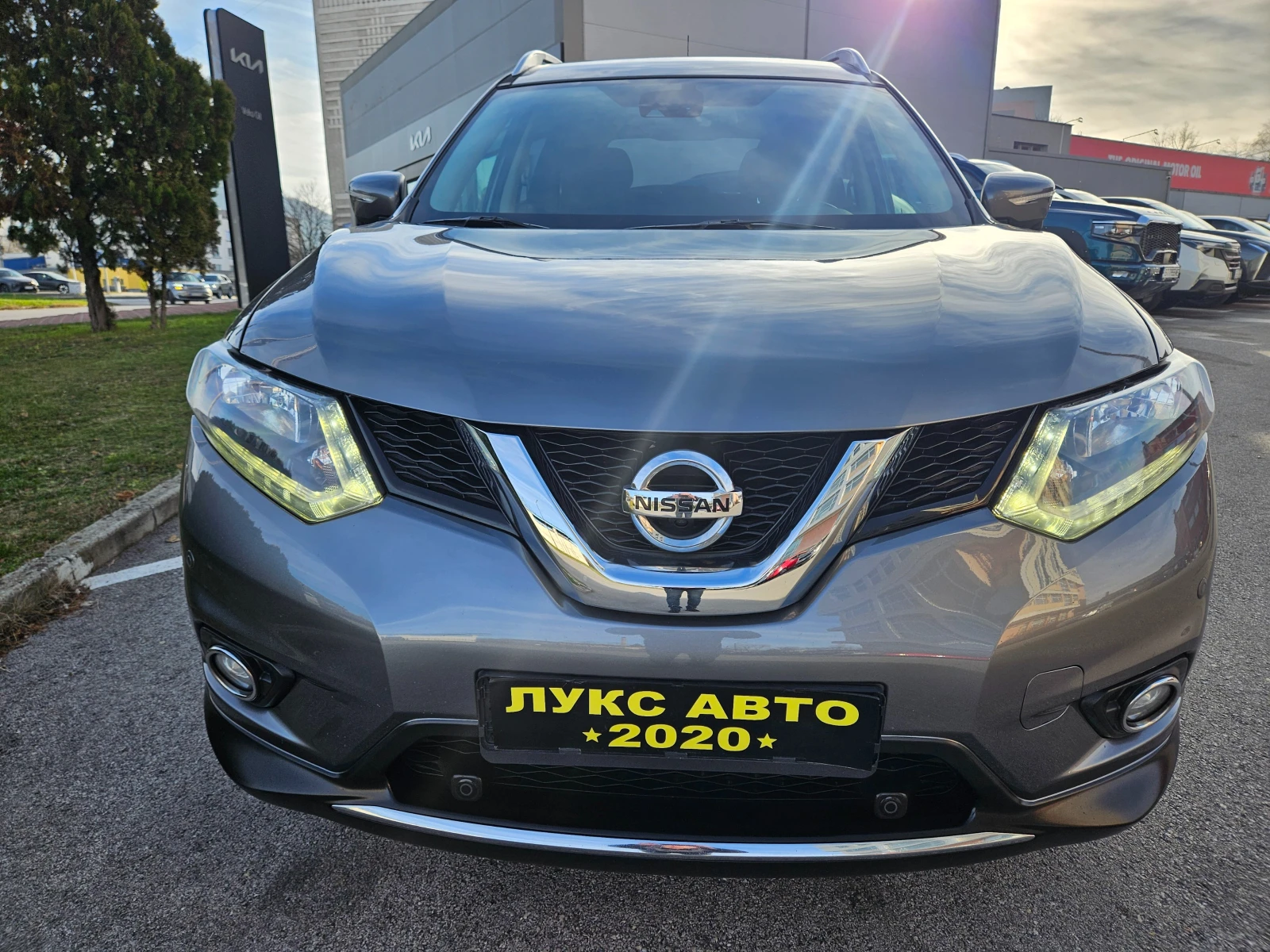 Nissan X-trail 1.6 ПЕРФЕКТЕН TEKNA, снимка 1