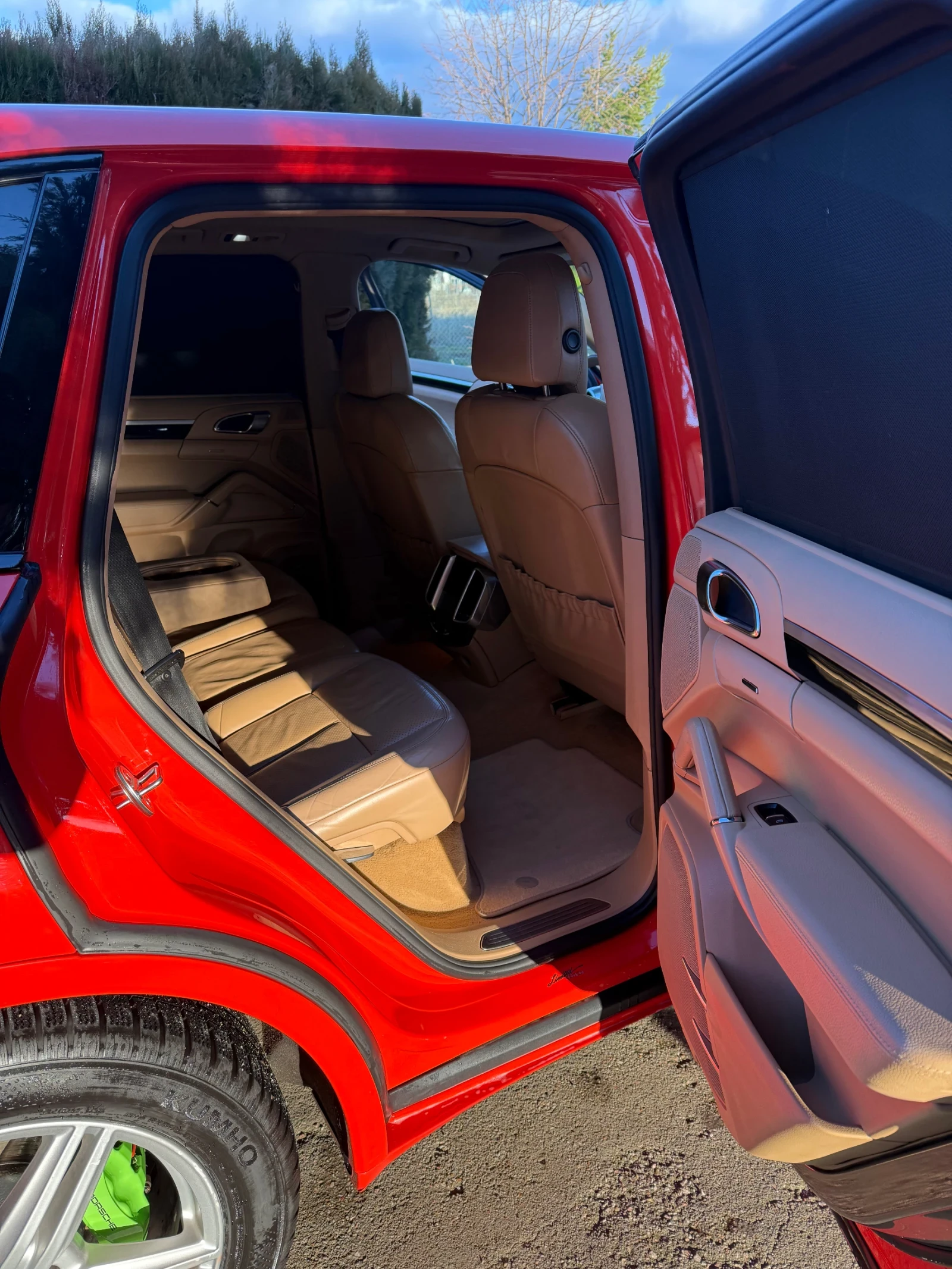 Porsche Cayenne * 3.0Хибрид-панорама-всички екстри* Бартер!Лизинг! | Mobile.bg — изображение 12