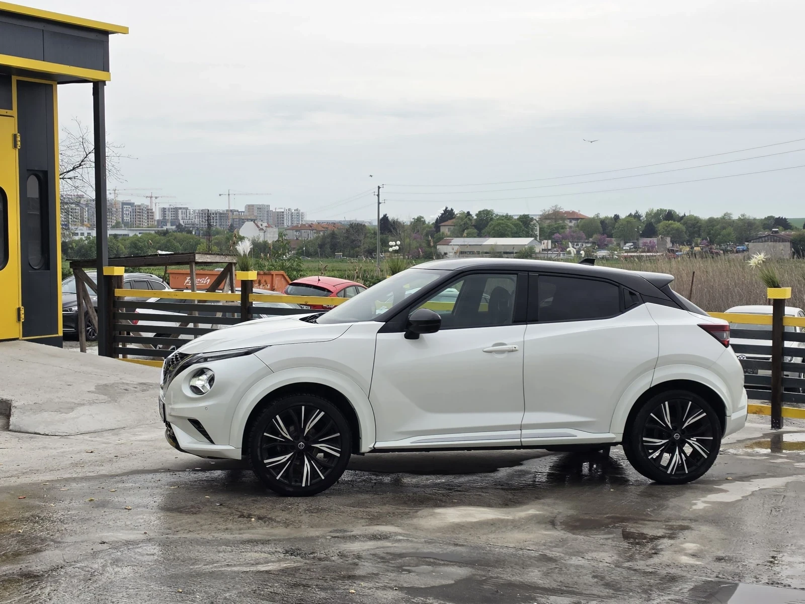 Nissan Juke N-Design Full 1.0TXGI, снимка 4 - Автомобили и джипове - 53816889