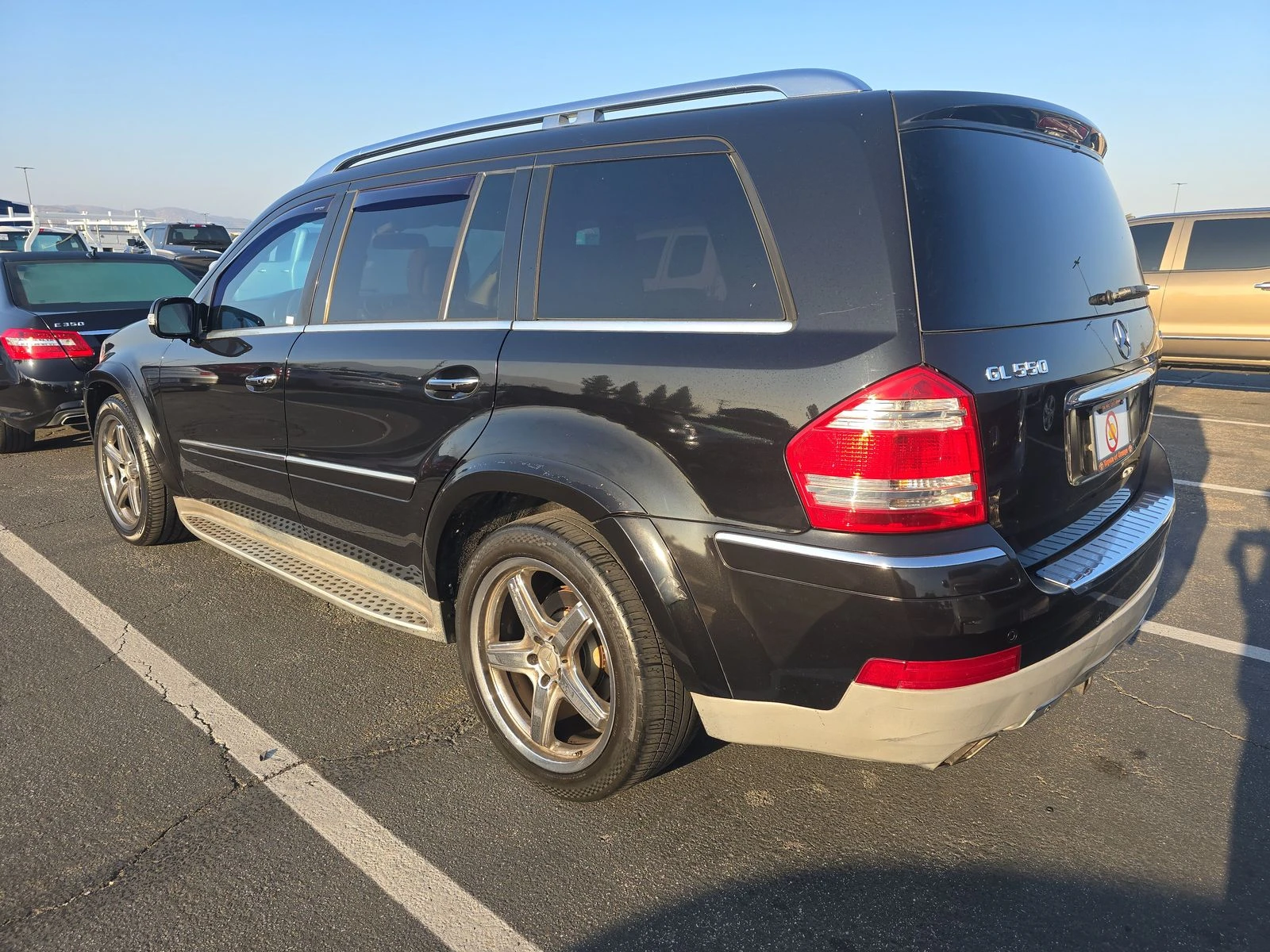 Mercedes-Benz GL 500 HARMAN* 7МЕСТА* ПОДГРЕВ* BI-XENON* КАМЕРА* KEYLESS - изображение 6