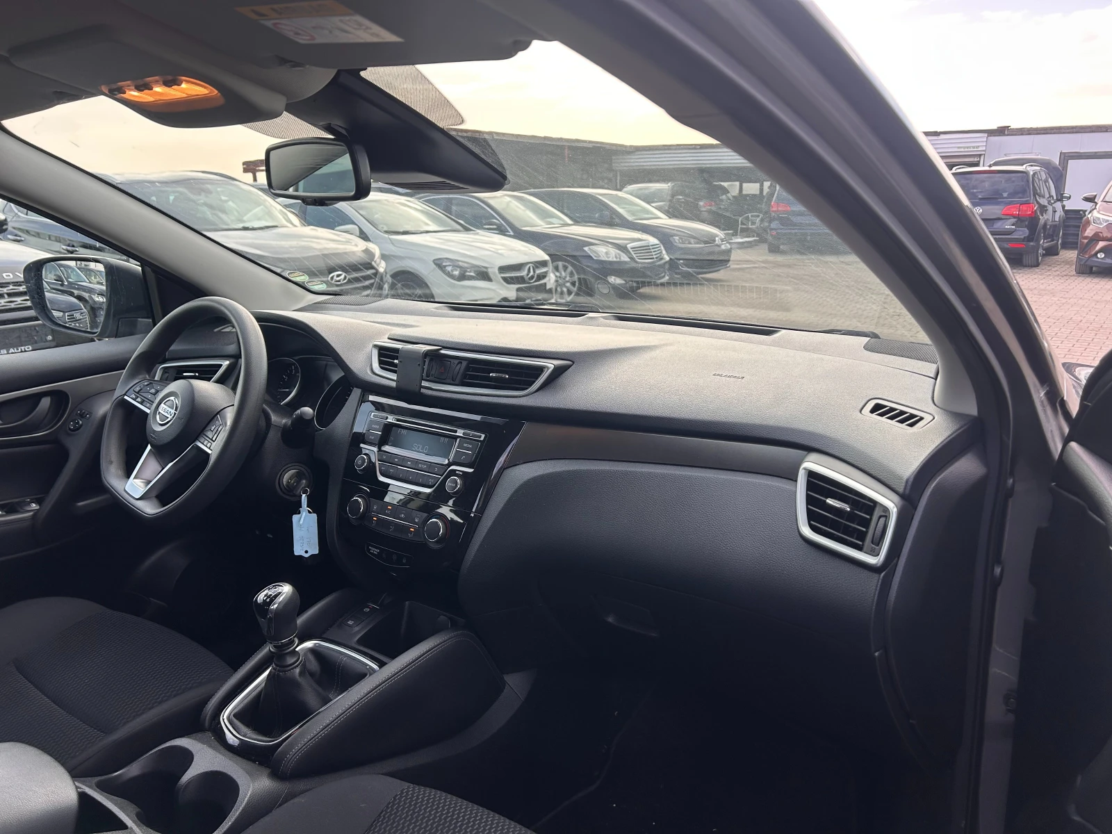 Nissan Qashqai 1.3i EURO 6 - изображение 10