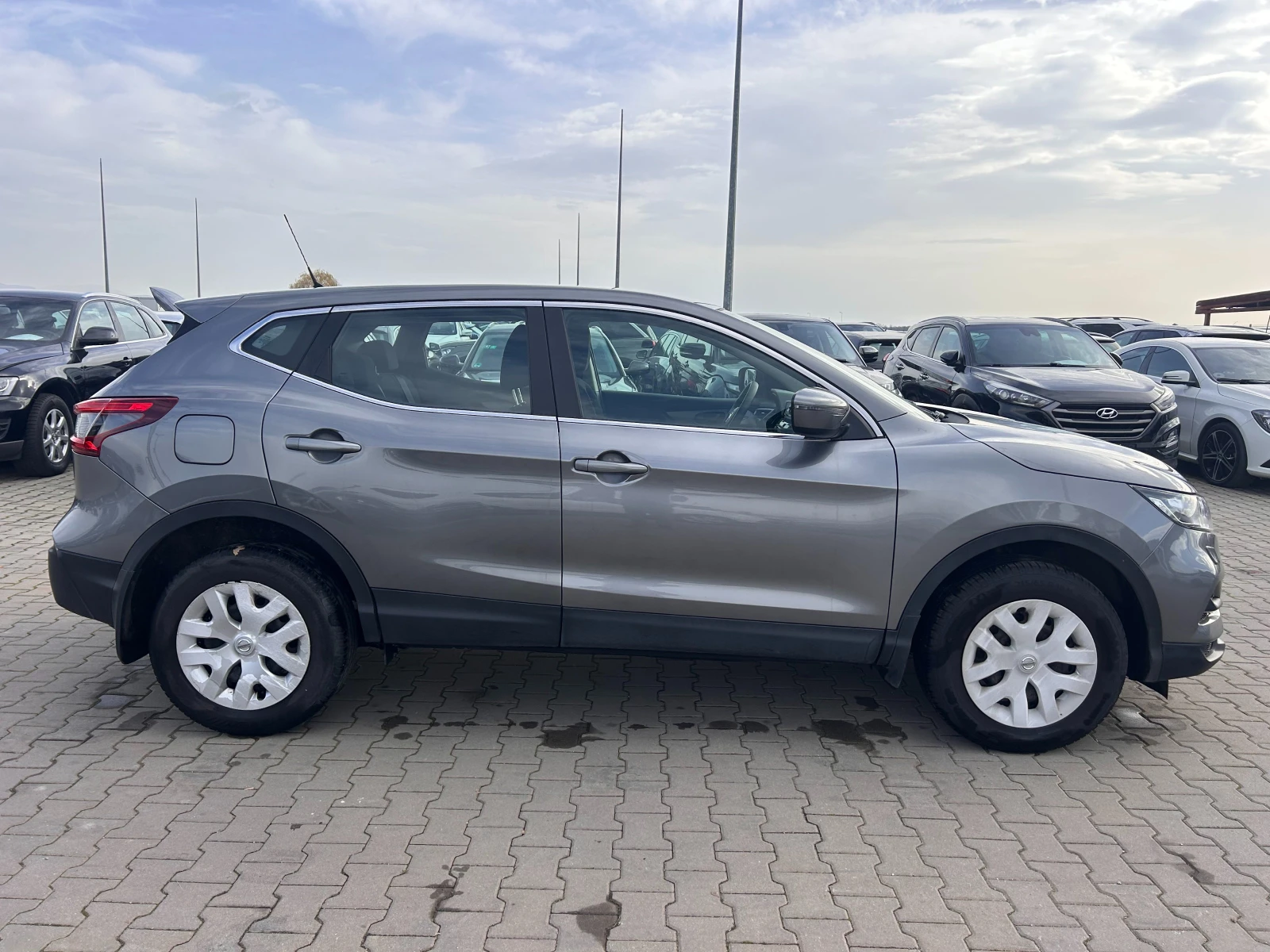 Nissan Qashqai 1.3i EURO 6 - изображение 5