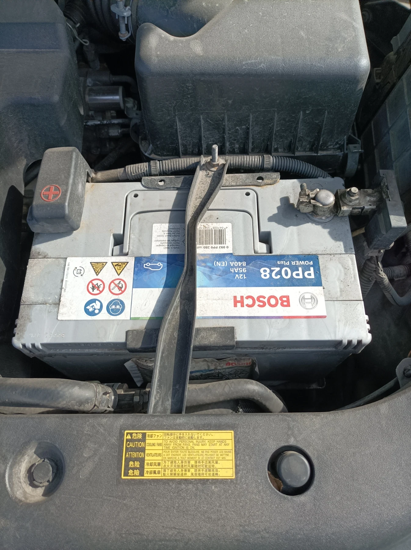 Toyota Rav4 SUV, снимка 13 - Автомобили и джипове - 53769730