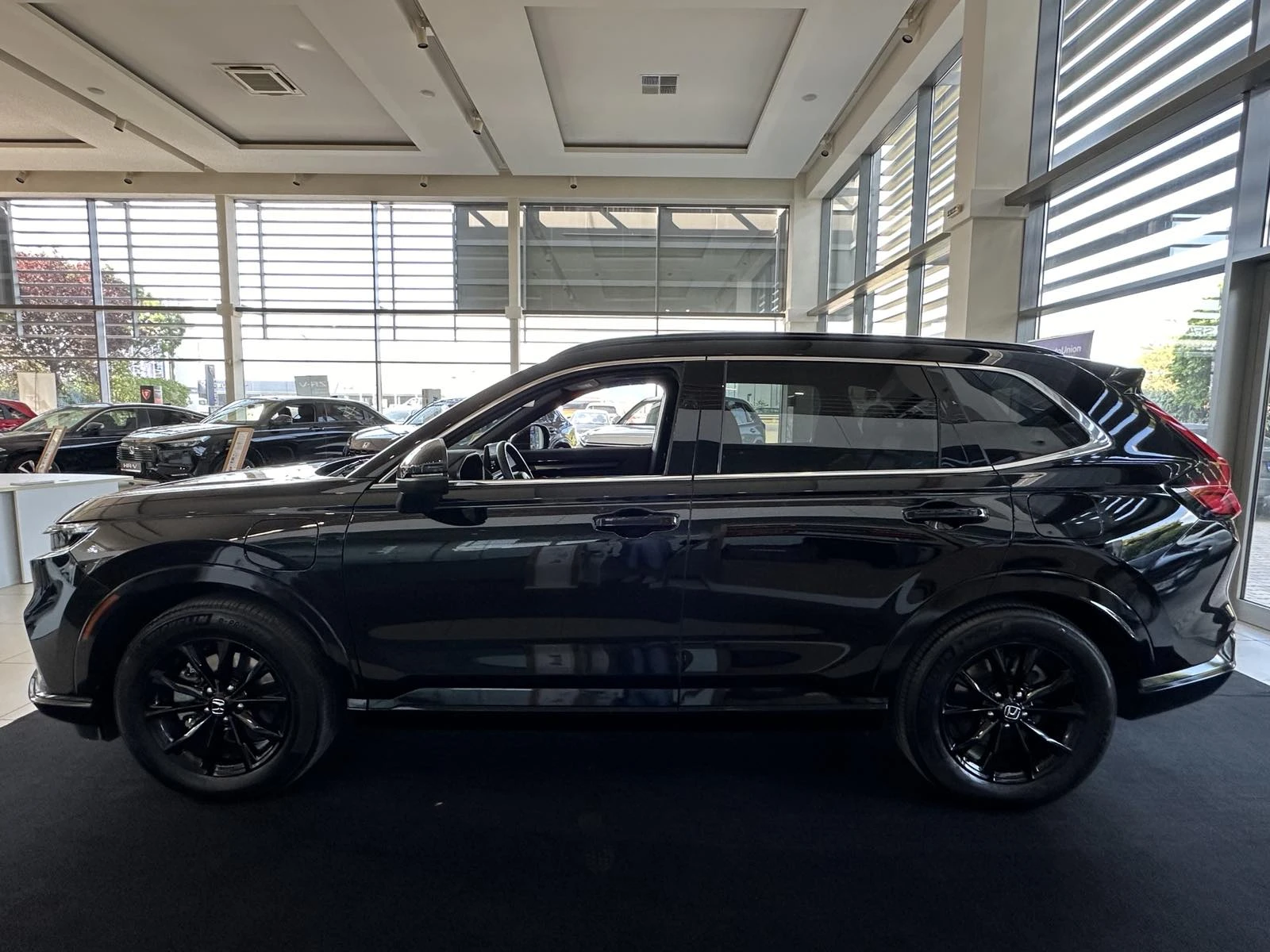 Honda Cr-v 2.0 i-MMD Hybrid e: PHEV Advance, снимка 8 - Автомобили и джипове - 53770670