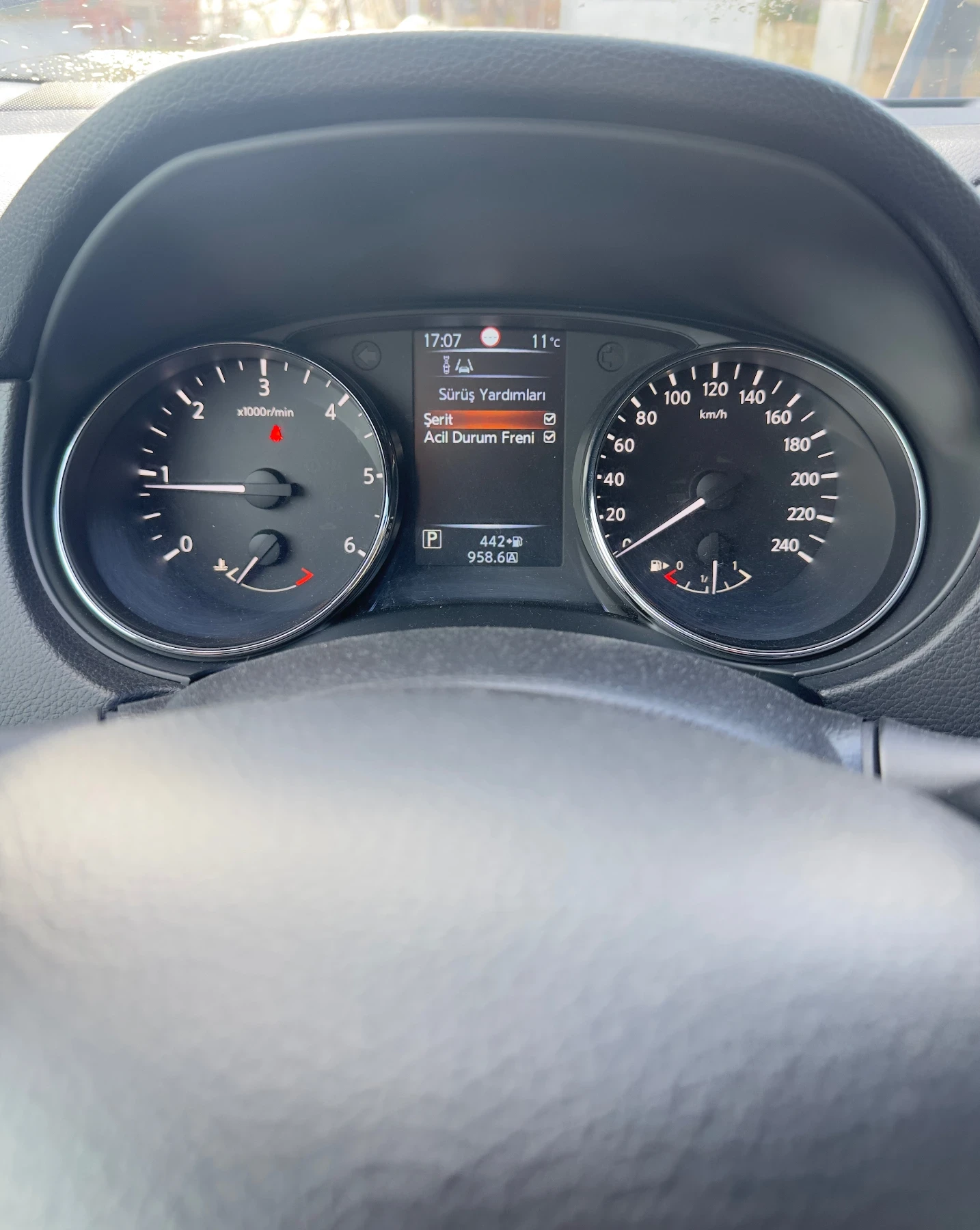 Nissan Qashqai, снимка 6 - Автомобили и джипове - 54032788