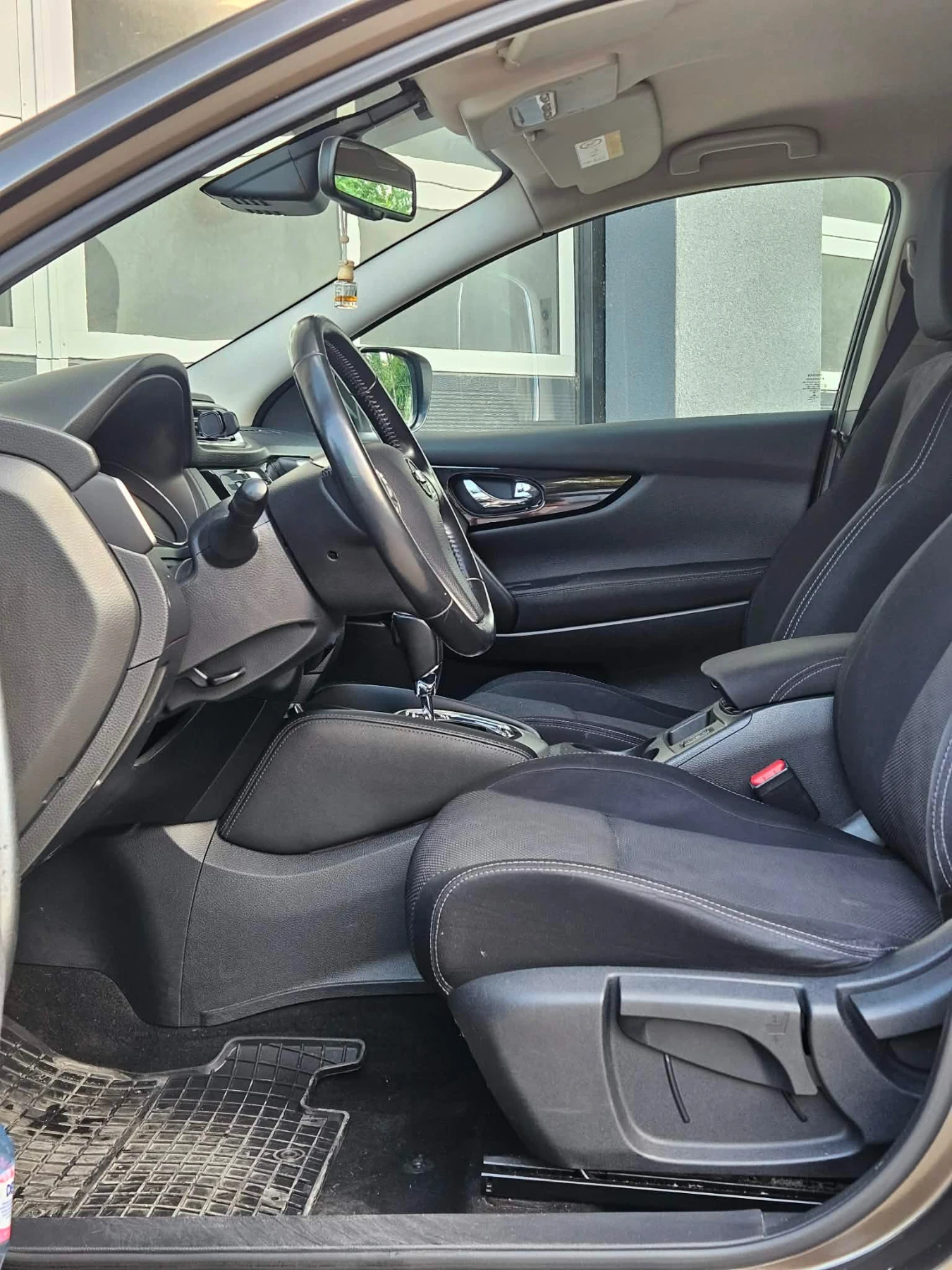 Nissan Qashqai, снимка 8 - Автомобили и джипове - 54032788