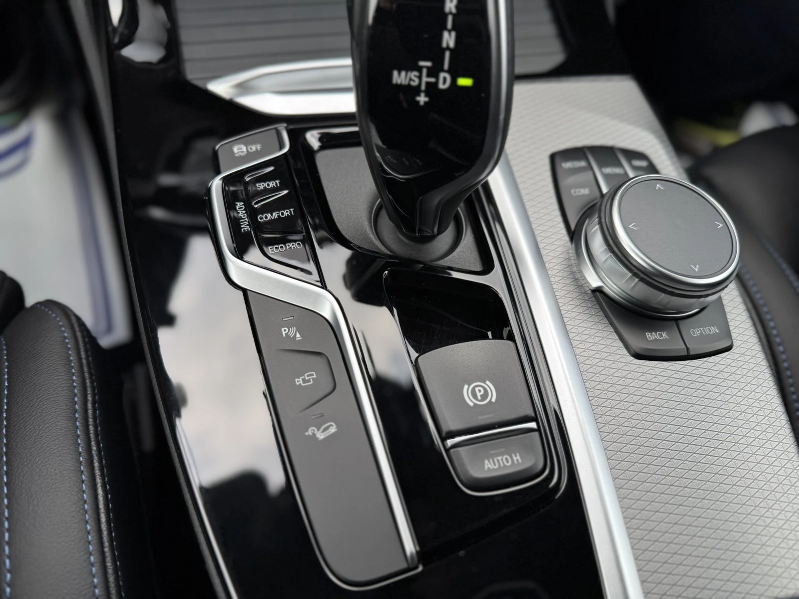 BMW X4, снимка 16 - Автомобили и джипове - 54085645