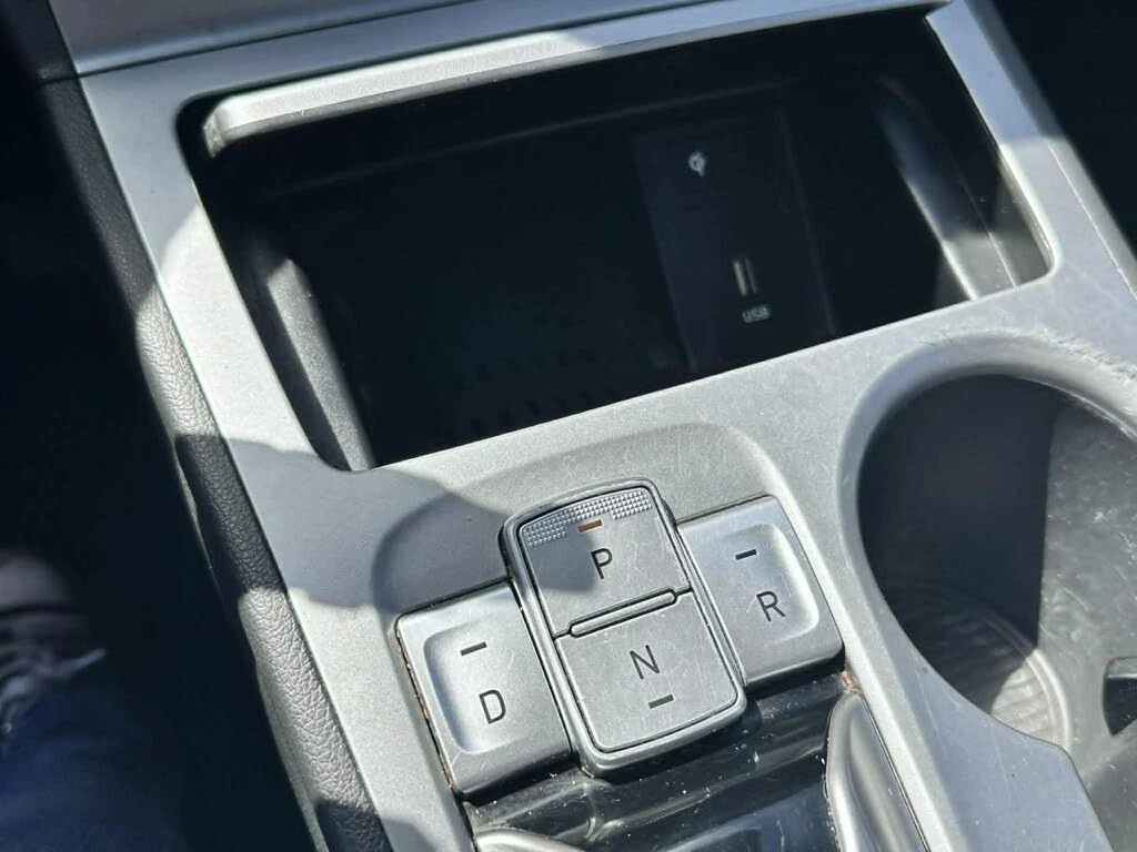 Hyundai Kona ULTIMATE* DISTRONIC* HARMAN/KARDON* ОБДУХВАНЕ, снимка 12 - Автомобили и джипове - 54425170