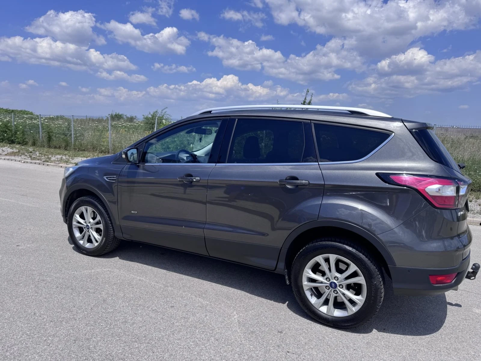 Ford Kuga 2.0 TDCi 4x4, снимка 2 - Автомобили и джипове - 54752440