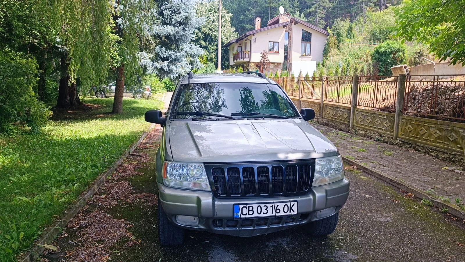 Jeep Grand cherokee 2.7CDI, снимка 2 - Автомобили и джипове - 55259837