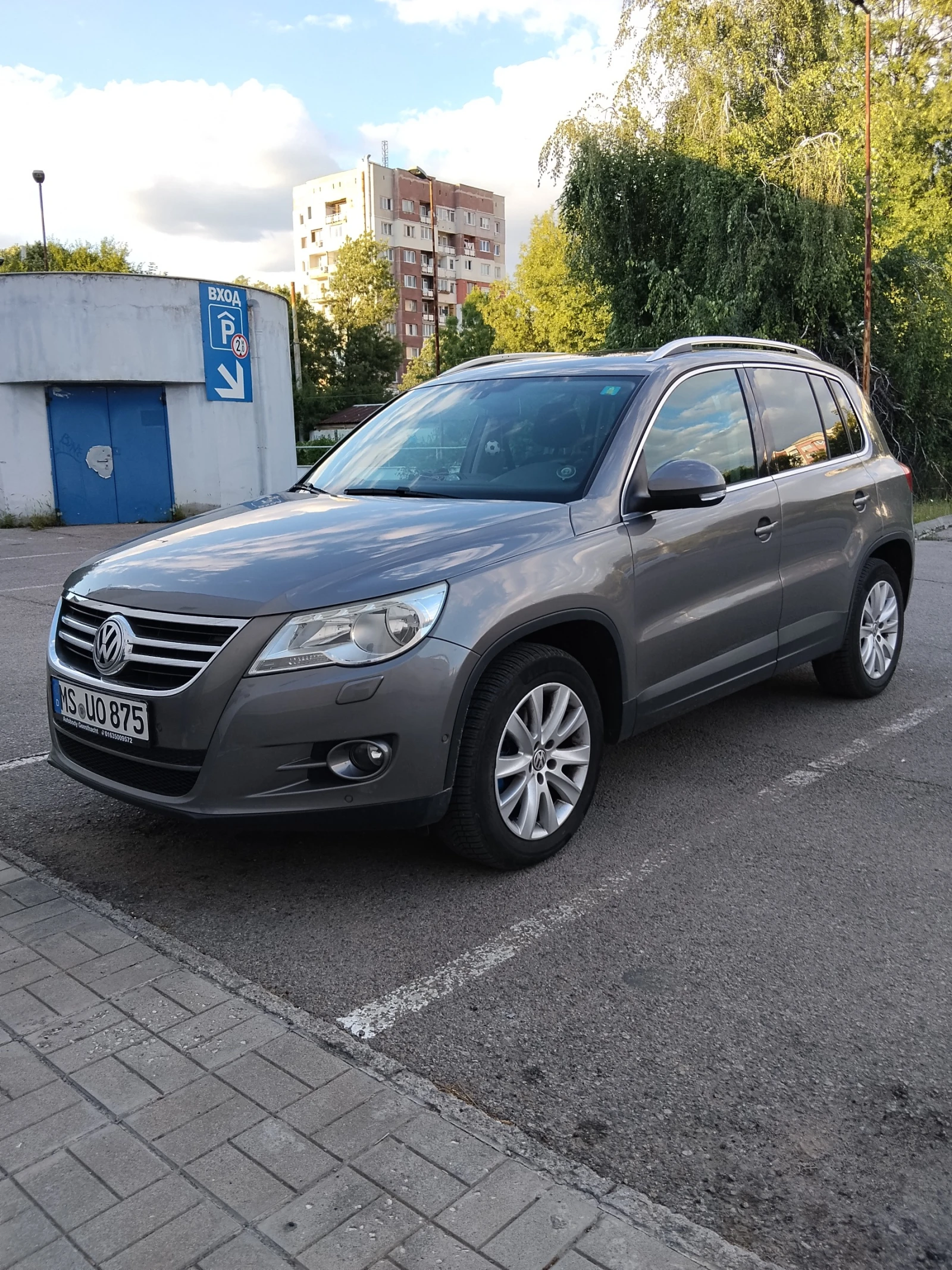 VW Tiguan, снимка 2 - Автомобили и джипове - 55417923