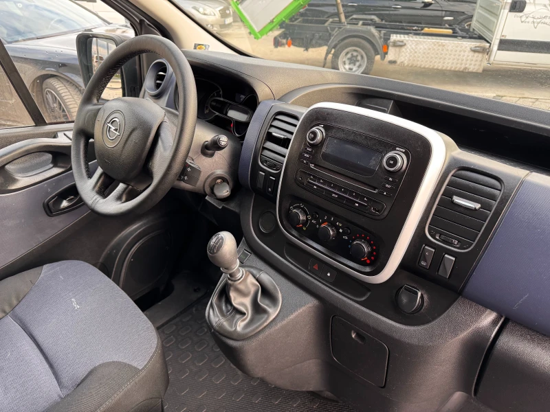 Opel Vivaro 1.6CDTI 2странични врати Клима , снимка 12 - Бусове и автобуси - 48311064