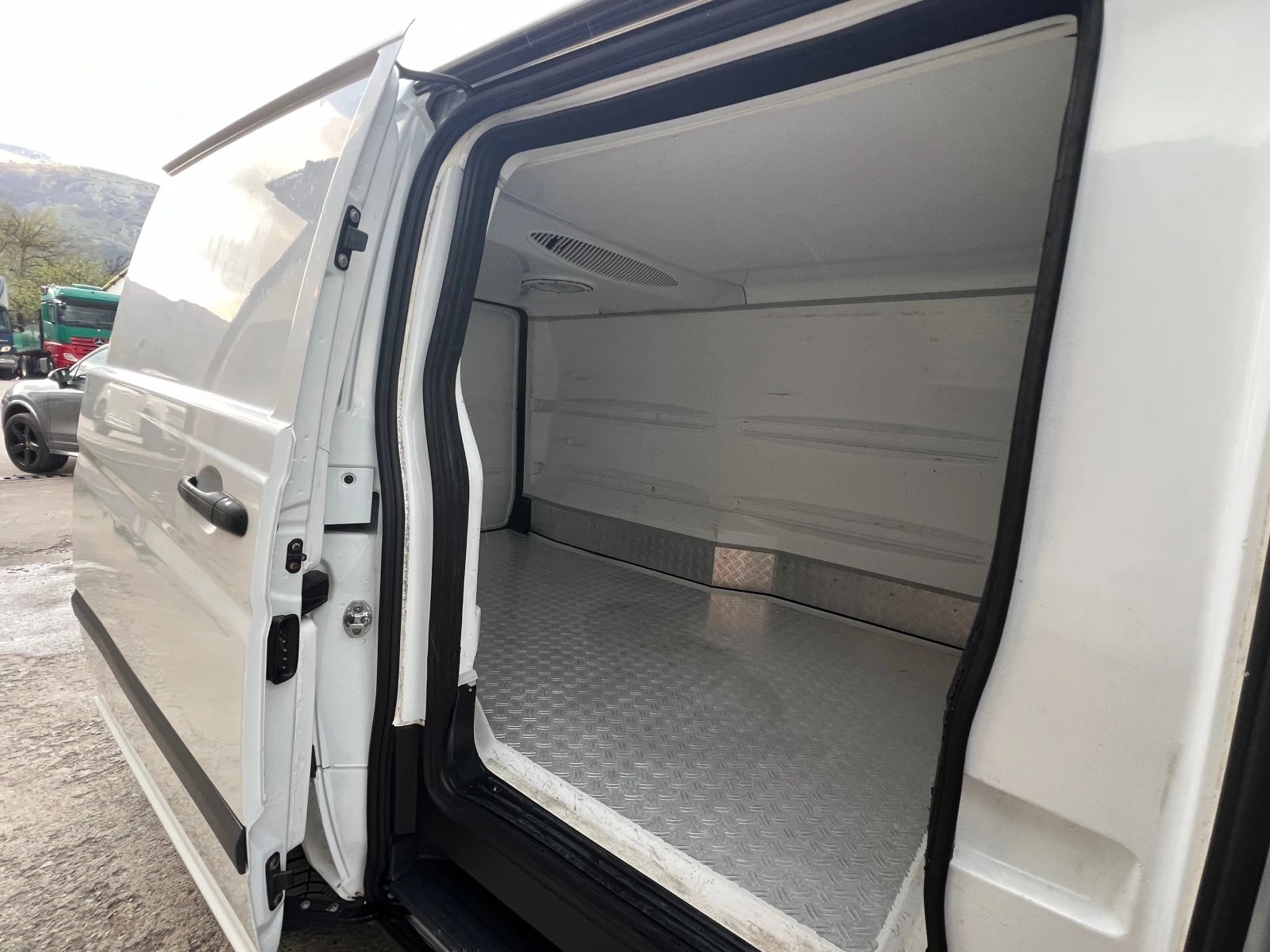 Mercedes-Benz Vito 113 , KERSTNER, ХЛАДИЛЕН, КЛИМА , снимка 9 - Бусове и автобуси - 54334421