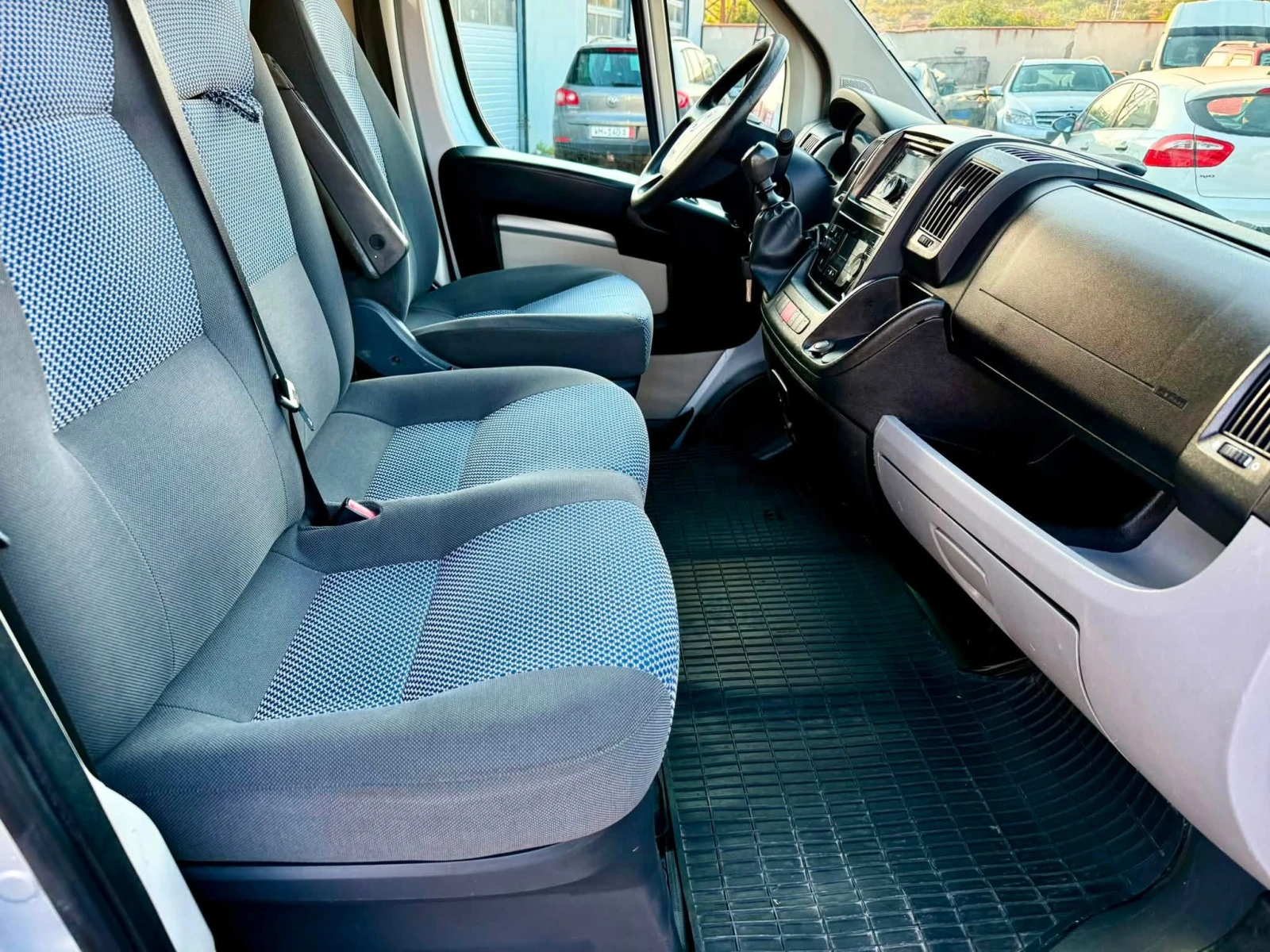 Fiat Ducato 2.3 9-места, снимка 11 - Бусове и автобуси - 55570300