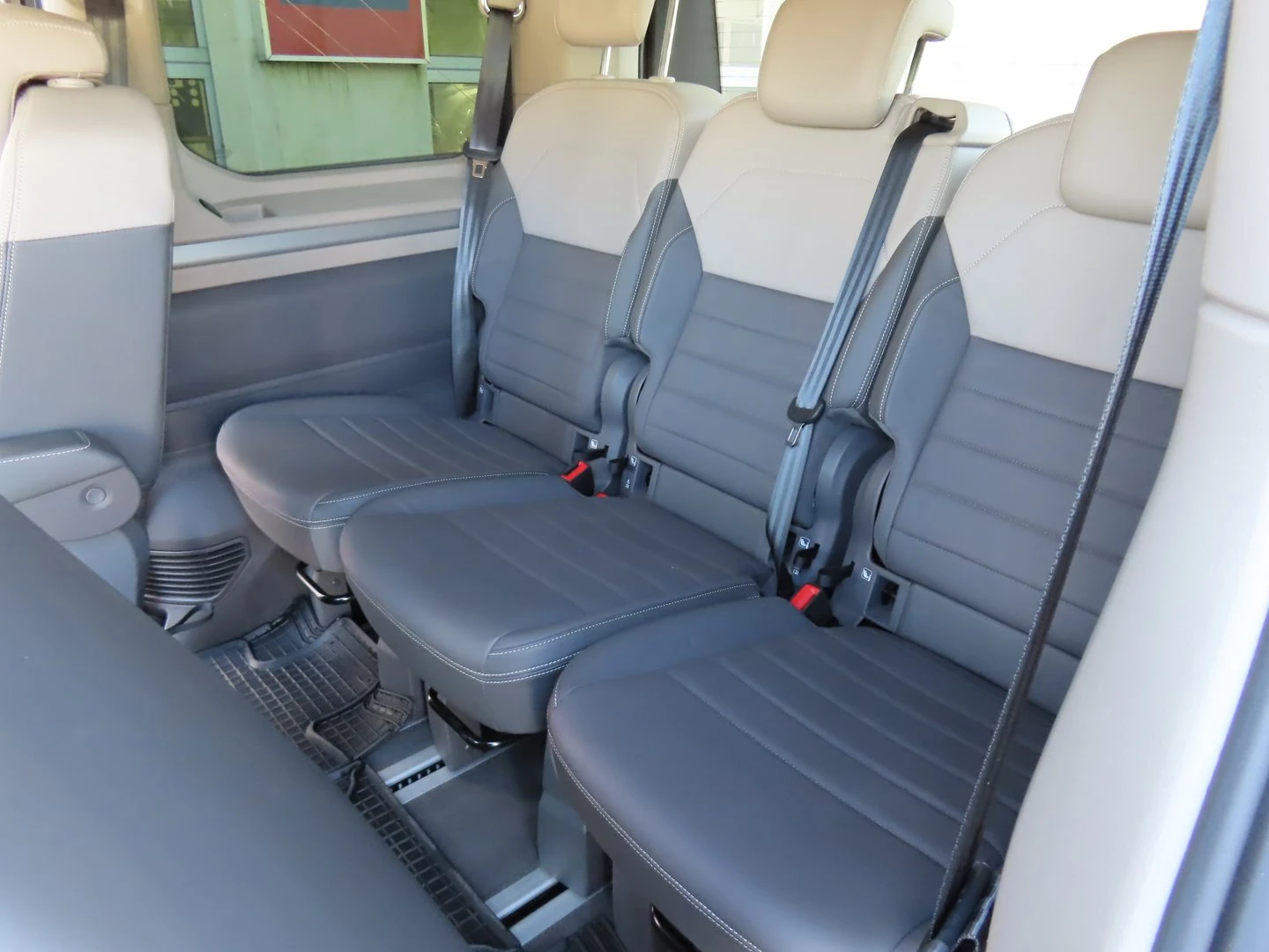 VW Multivan, снимка 10 - Бусове и автобуси - 56421774
