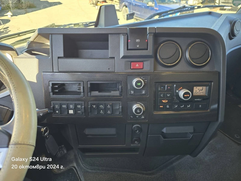 Renault T 520 / евро 6 / самосвална помпа, снимка 15 - Камиони - 47652631