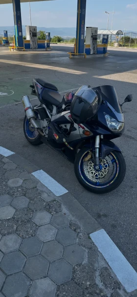 ����� �� �������� �� Honda Cbr 929 O������� 