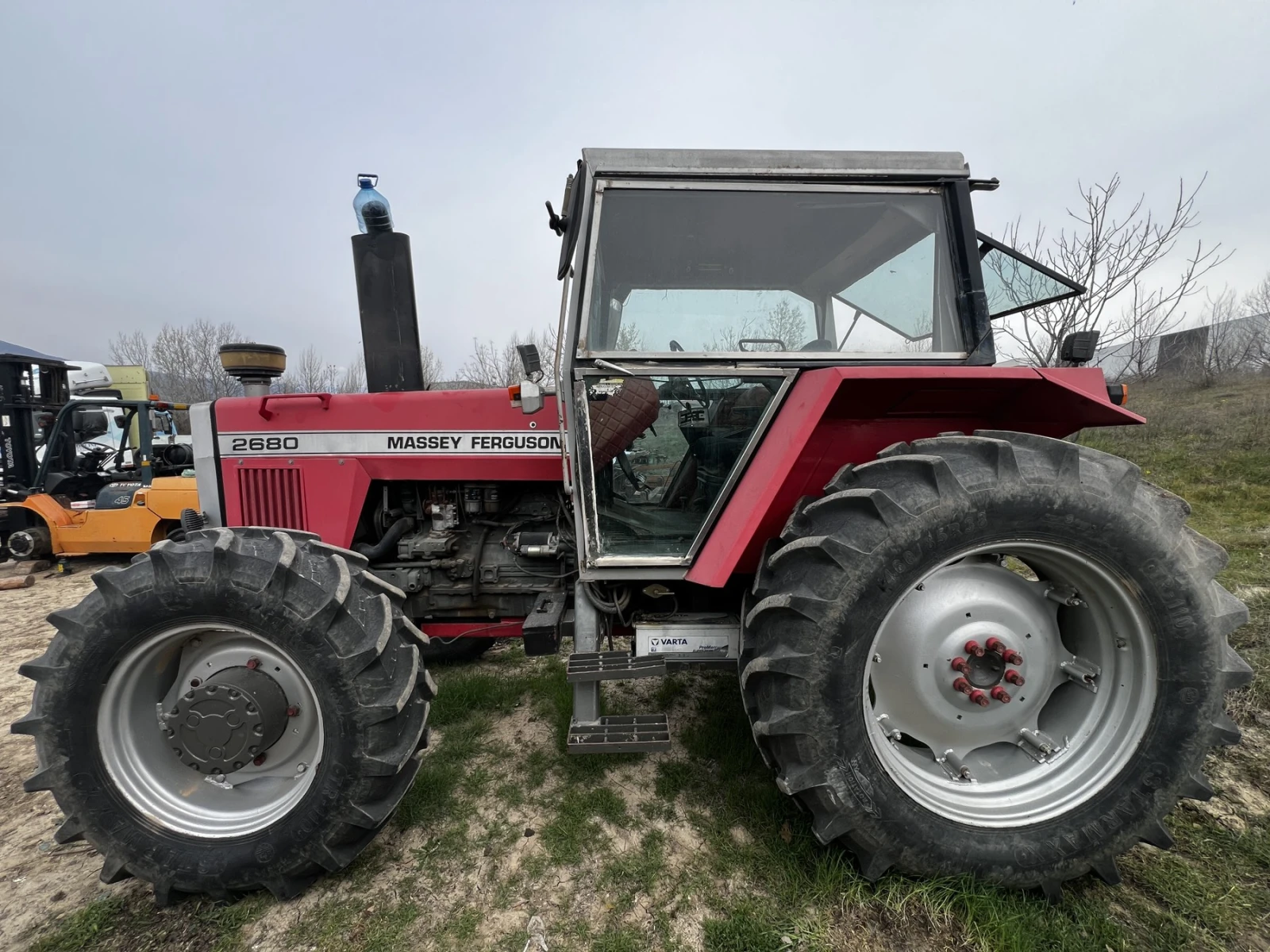 Трактор Massey