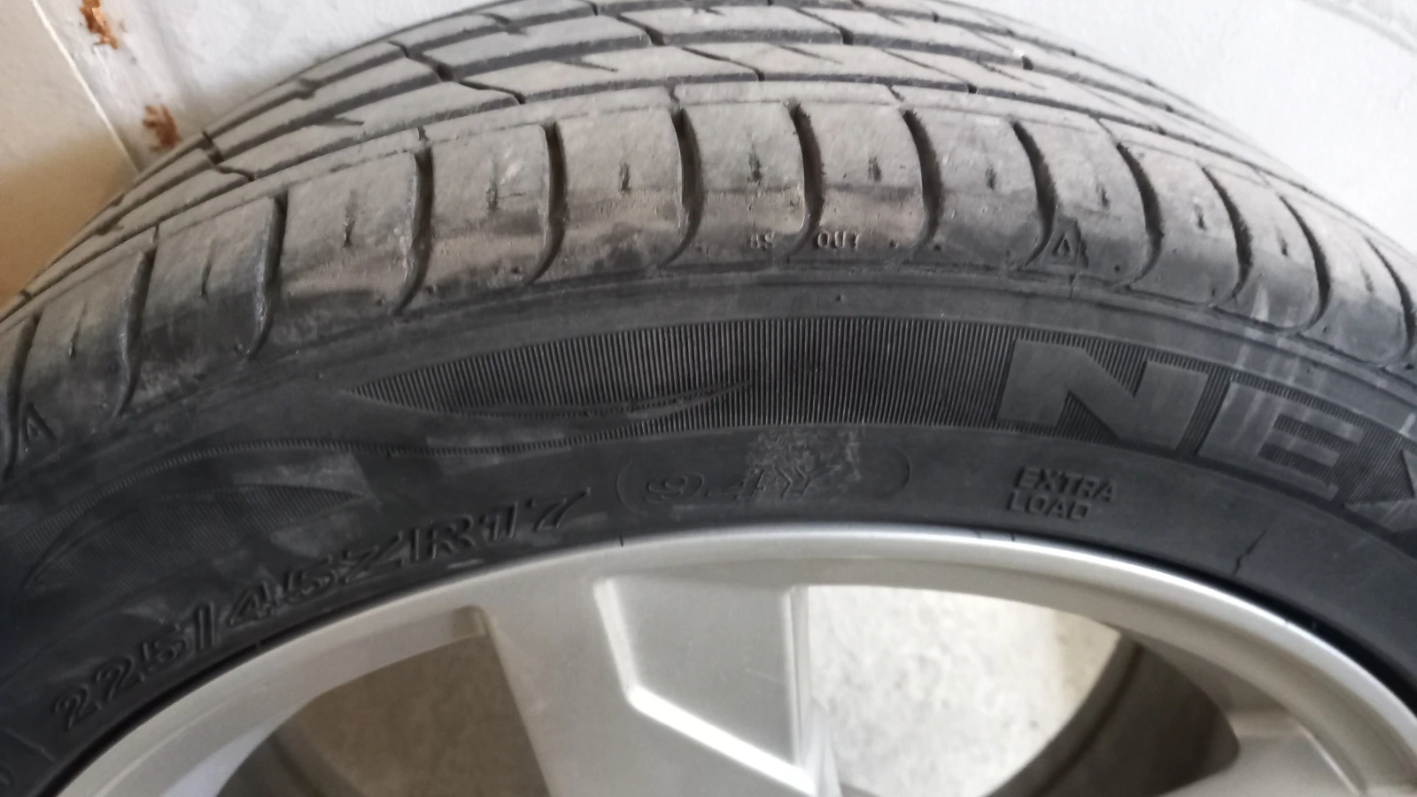 Гуми с джанти Nexen 225/45R17, снимка 2 - Гуми и джанти - 54753286