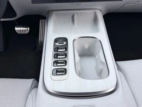 Xiaomi SU7 4X4* Extended Range Advanced Smart Driving Max Edi, снимка 10