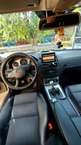 Mercedes-Benz 220, снимка 5 - Автомобили и джипове - 53139248