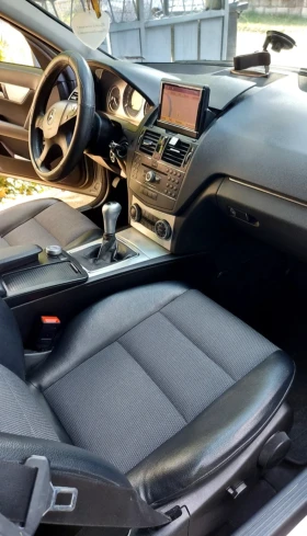 Mercedes-Benz 220, снимка 7 - Автомобили и джипове - 53139248