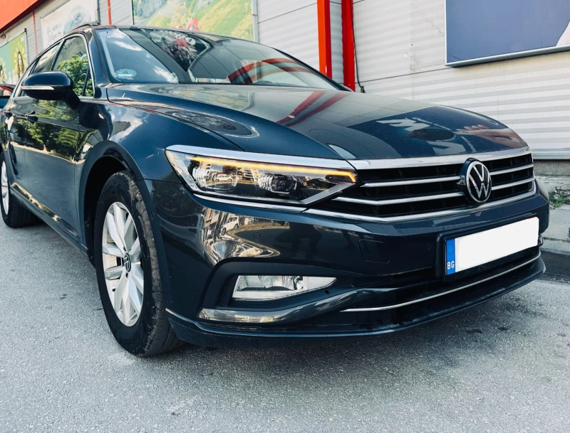 VW Passat 2.0 TDI DSG IQ LIGHT BUSINESS EDITION , снимка 1 - Автомобили и джипове - 48136122