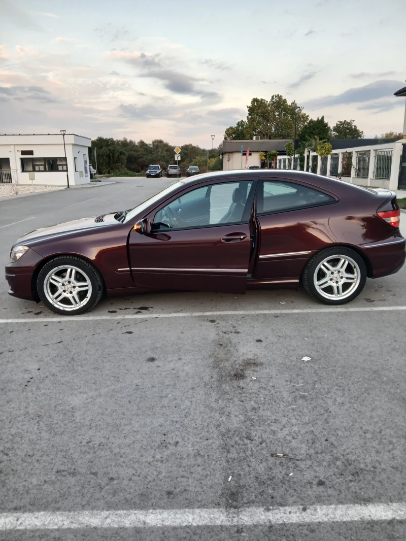 Mercedes-Benz CLC 180, снимка 2 - Автомобили и джипове - 52631051